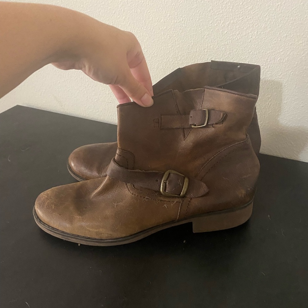 Report Brown Combat Moto Boots with Buckle Detail